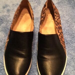 Naturalizer Black and Leopard Print Women's Shoes